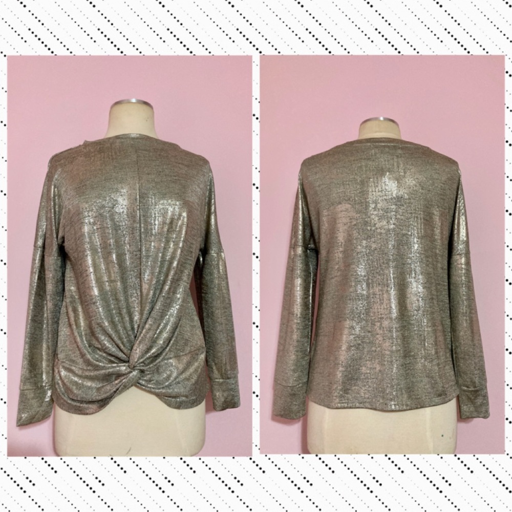 👛👠FOURTEEN PLACE METALLIC BLOUSE NWT Sz S/ M👛👠